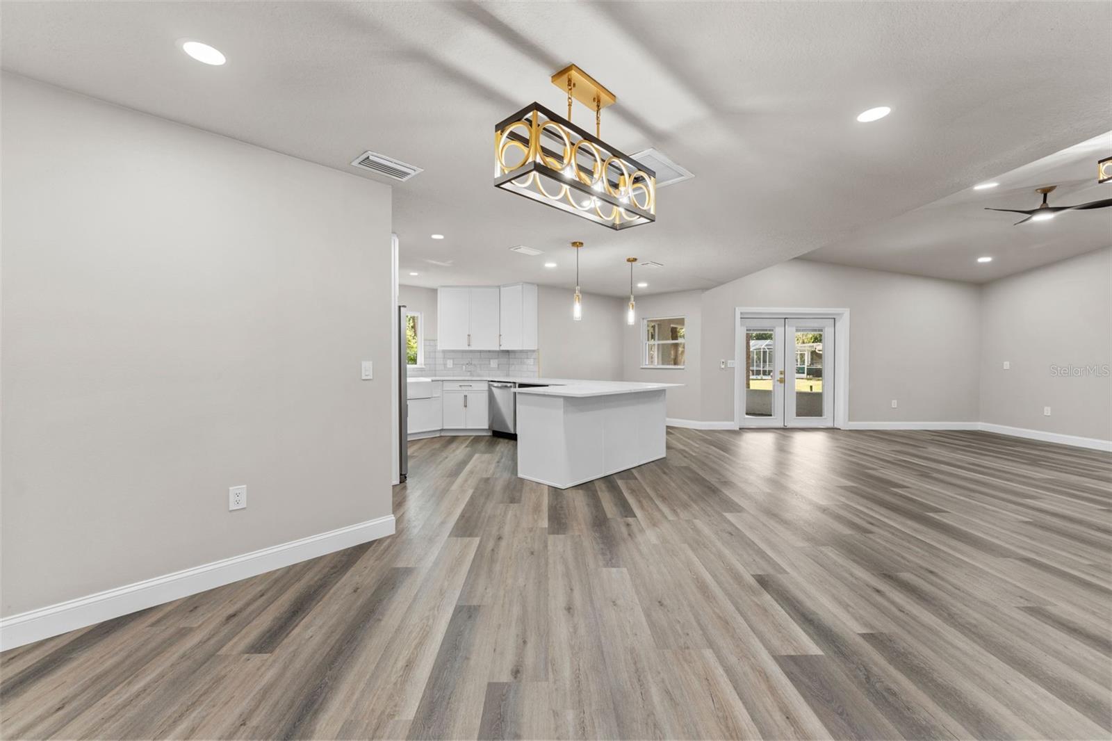 Image 6 of 44 For 27944 Green Willow Run