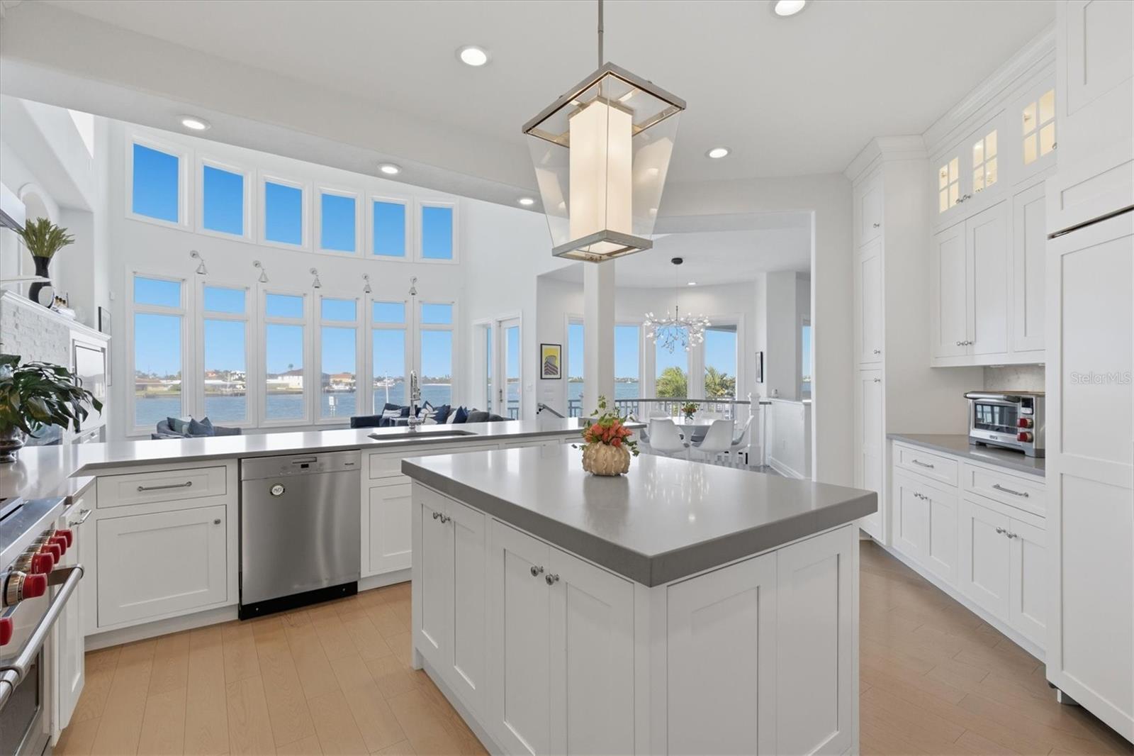 Image 29 of 99 For 402 Buttonwood Lane