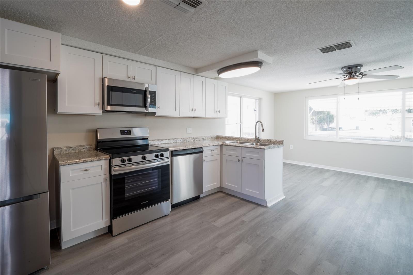 Image 22 of 28 For 13305 Sunfish Drive