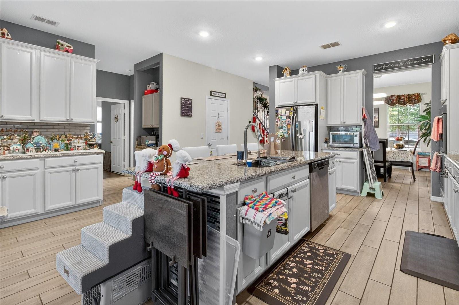 Image 14 of 66 For 12015 Stone Bark Trail