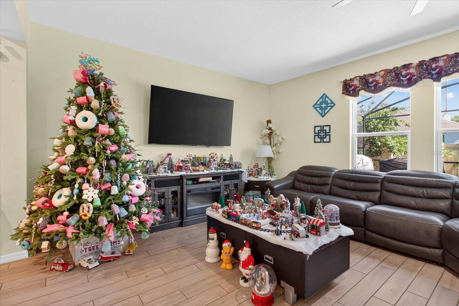 Image 18 of 66 For 12015 Stone Bark Trail