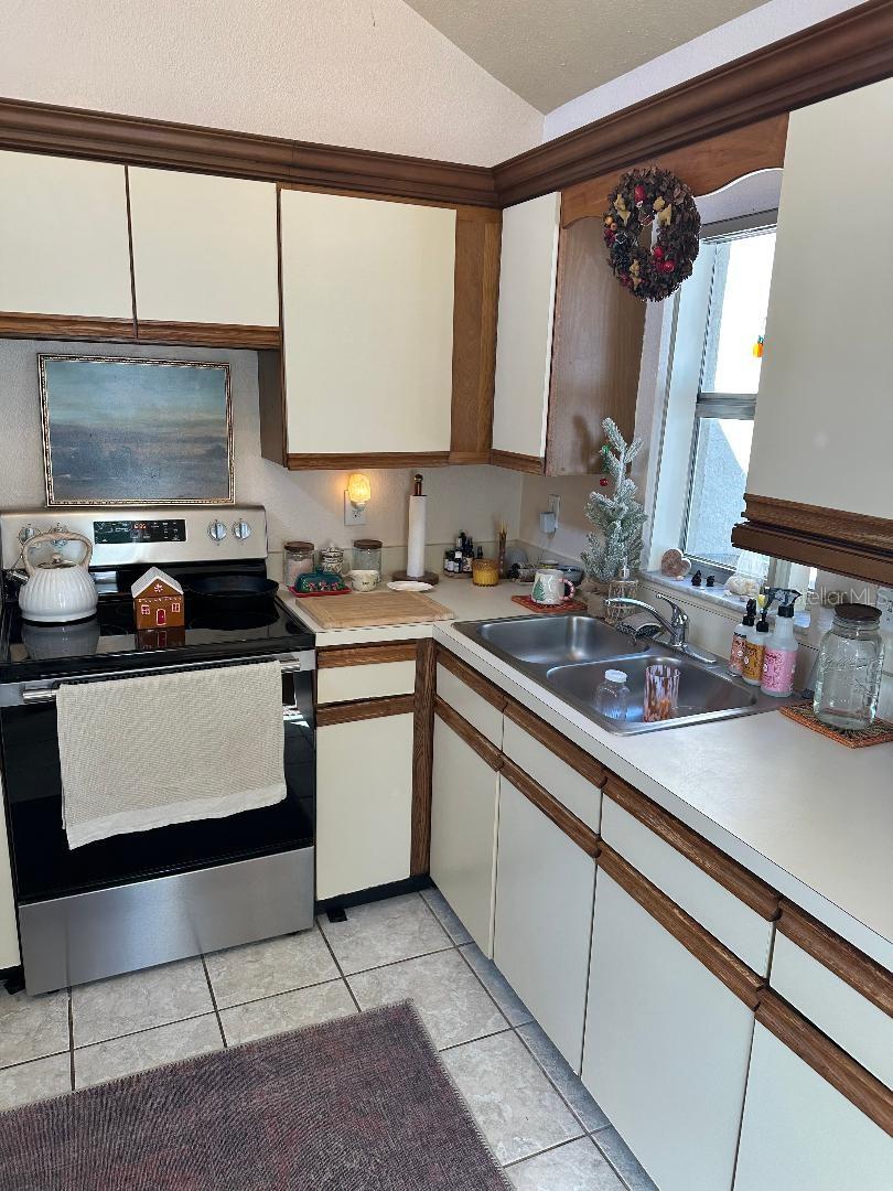 Image 19 of 29 For 744 Mease Plaza