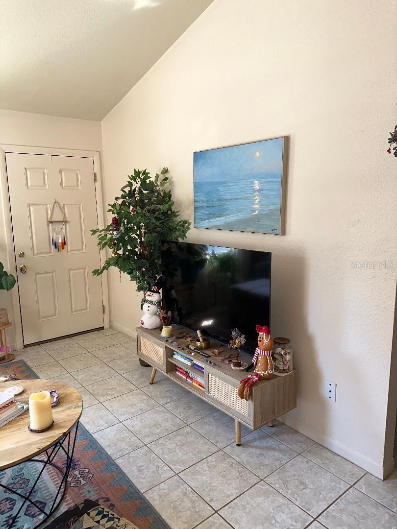 Image 22 of 29 For 744 Mease Plaza