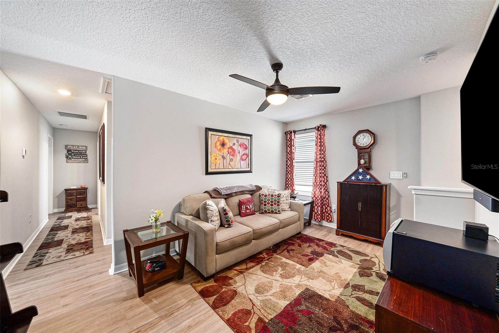 Image 17 of 27 For 17211 Beach Buttercup Place