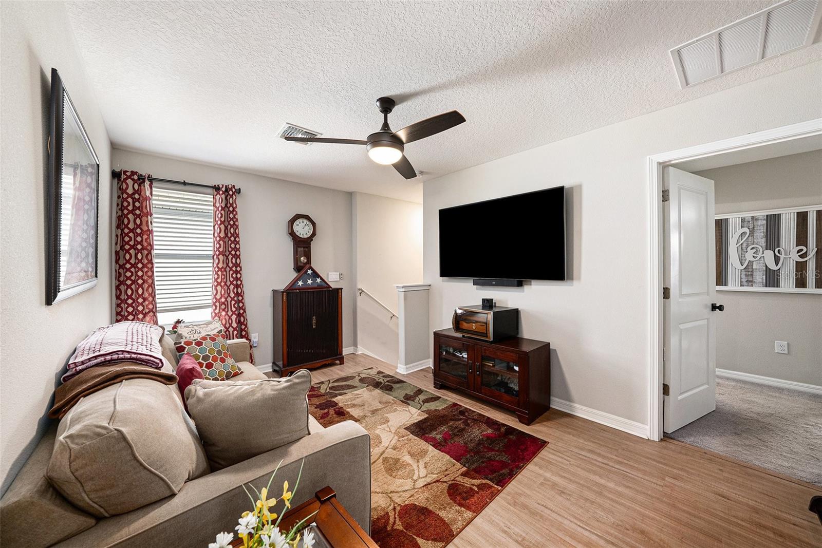 Image 18 of 27 For 17211 Beach Buttercup Place