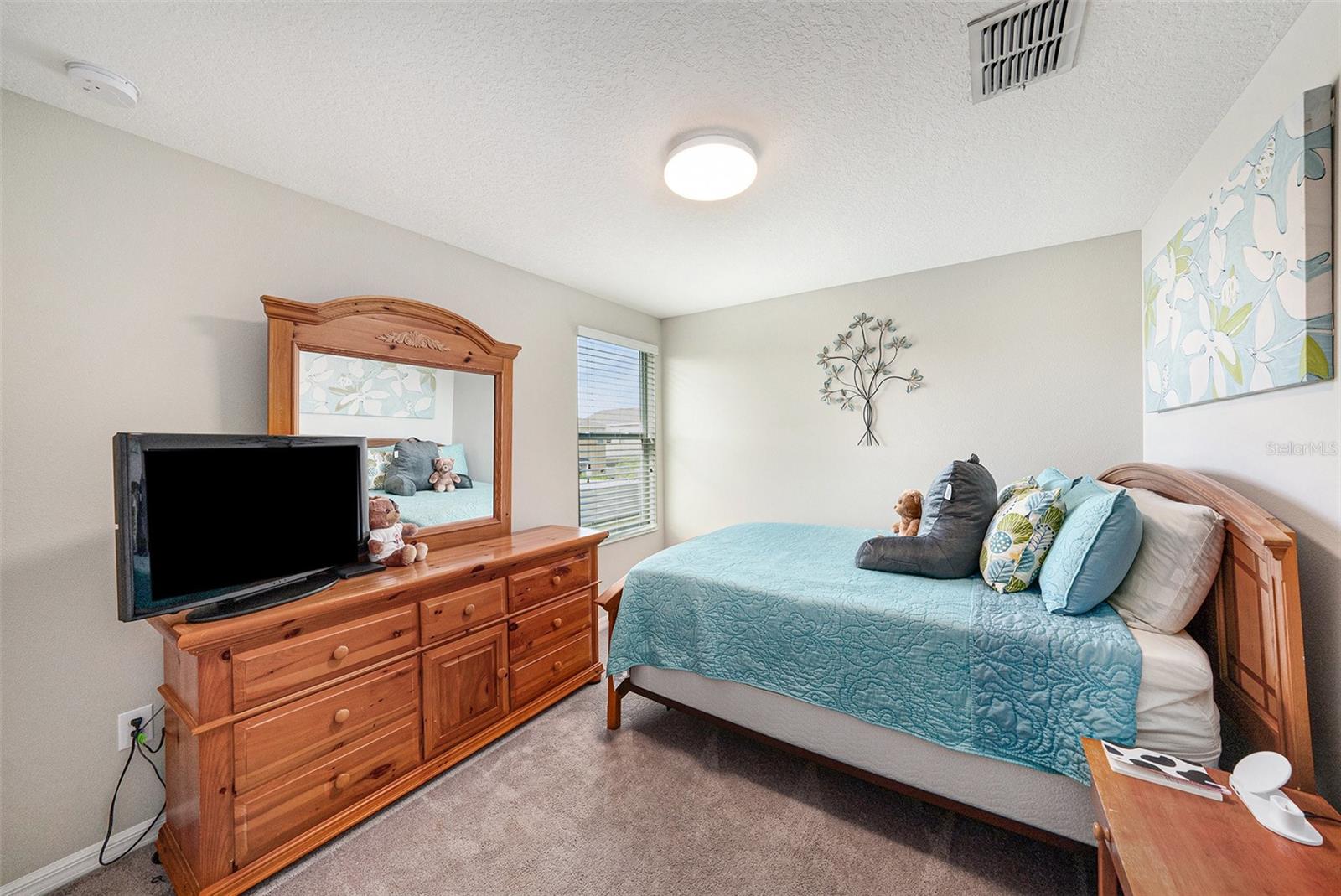 Image 19 of 27 For 17211 Beach Buttercup Place