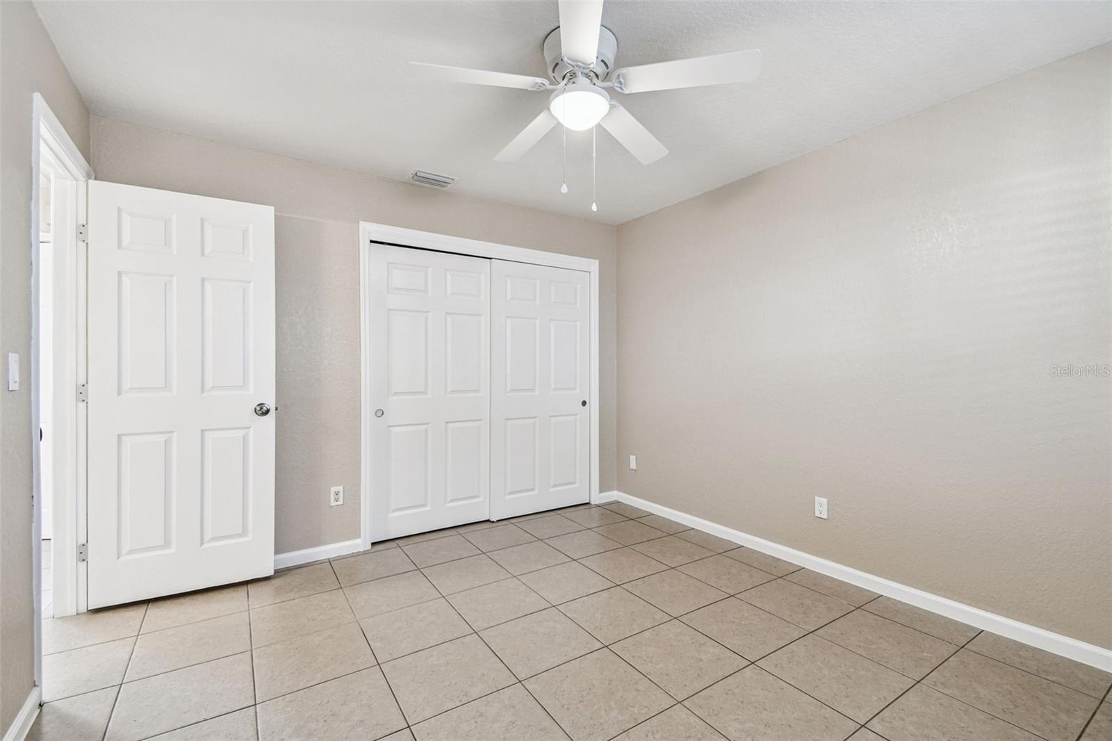 Listing photo id 27 for 3734 139th Avenue