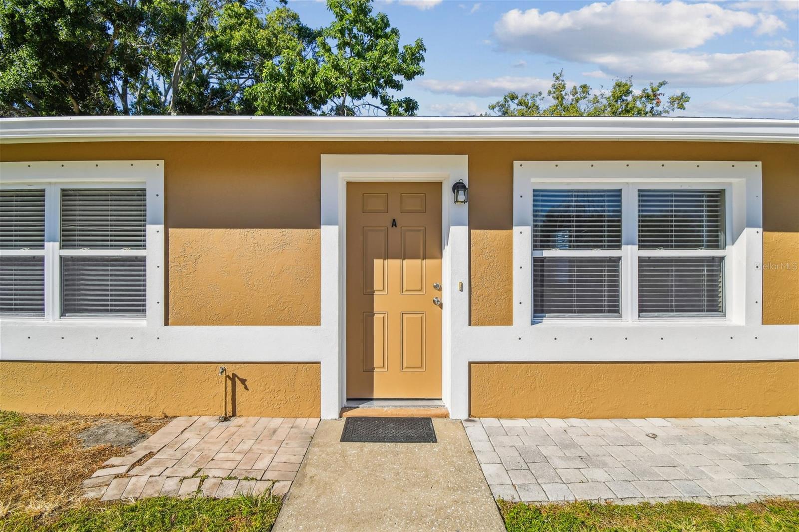 Listing photo id 5 for 3734 139th Avenue