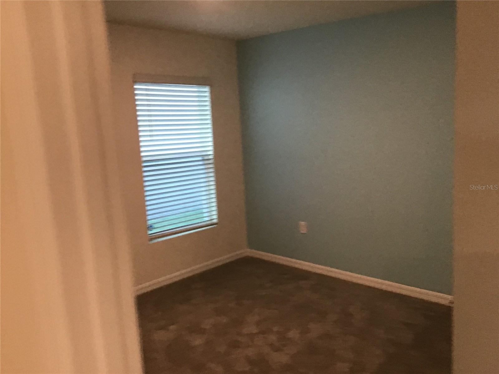 Listing photo id 12 for 7729 Rosewood Garden Loop