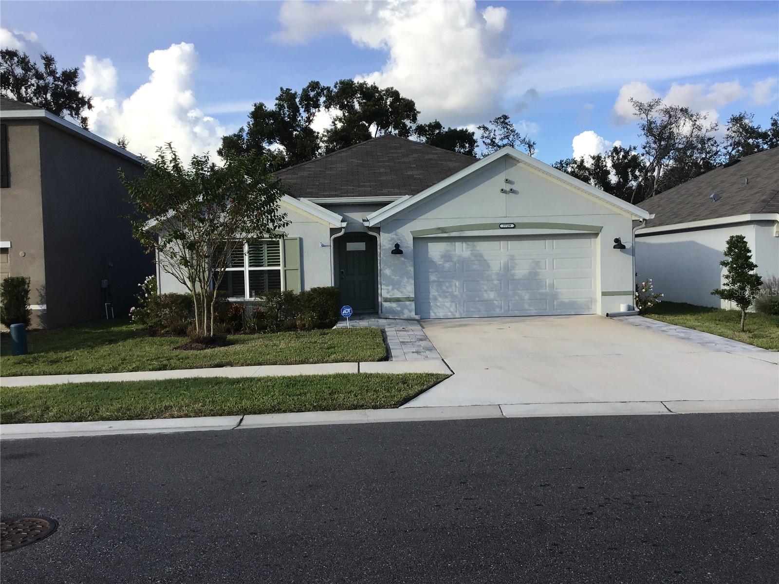 Listing photo id 18 for 7729 Rosewood Garden Loop