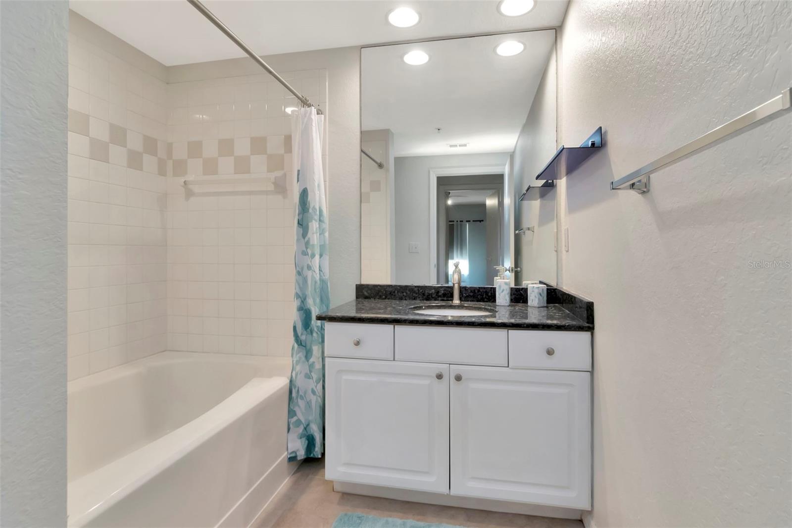 Image 23 of 40 For 504 Armenia Avenue 1311