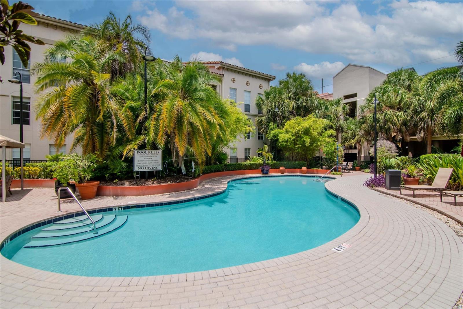 Image 35 of 40 For 504 Armenia Avenue 1311