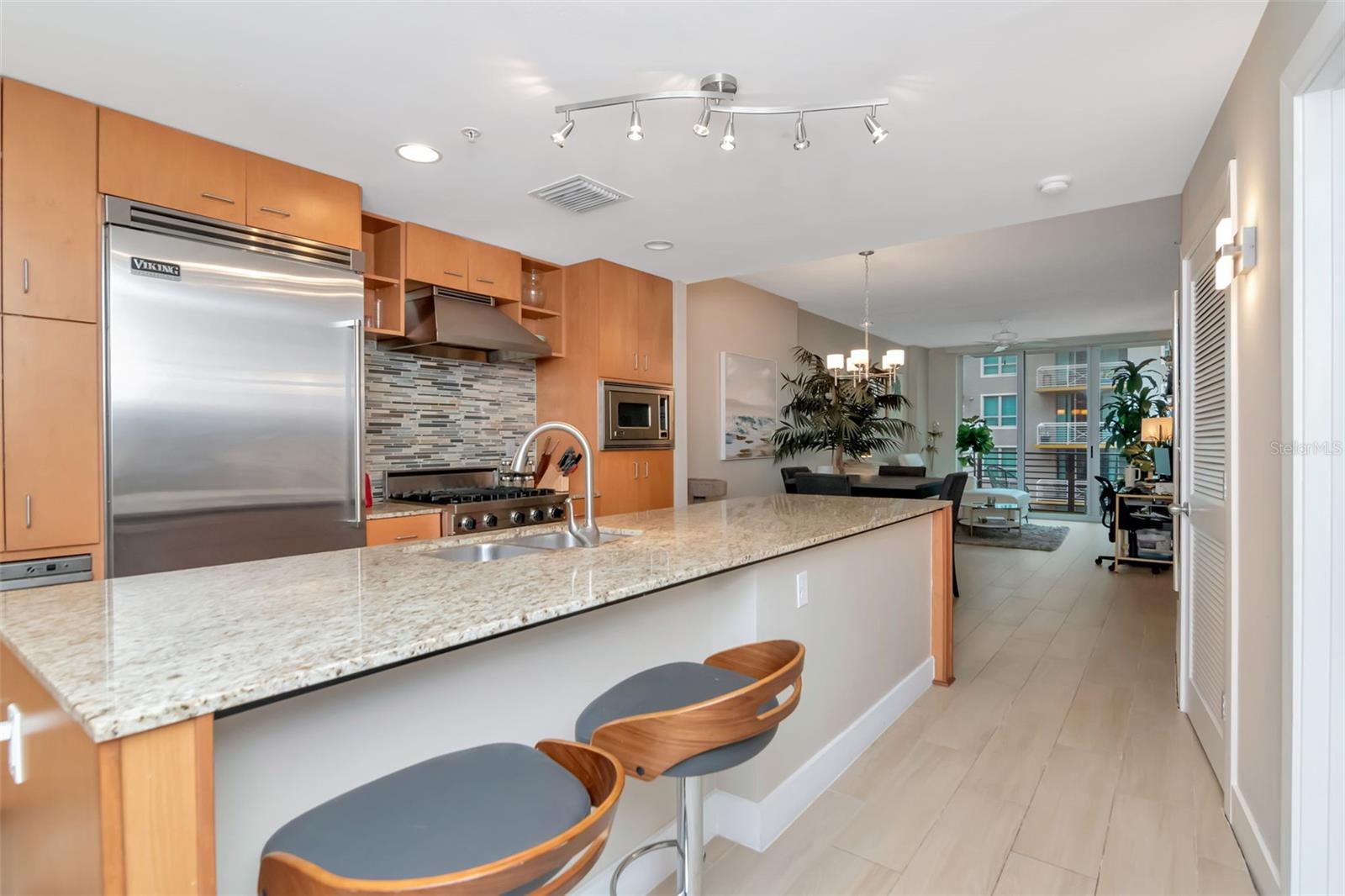 Image 2 of 58 For 1120 Kennedy Boulevard 513