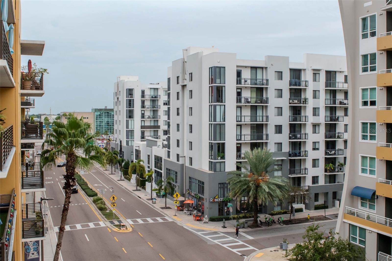 Image 34 of 58 For 1120 Kennedy Boulevard 513