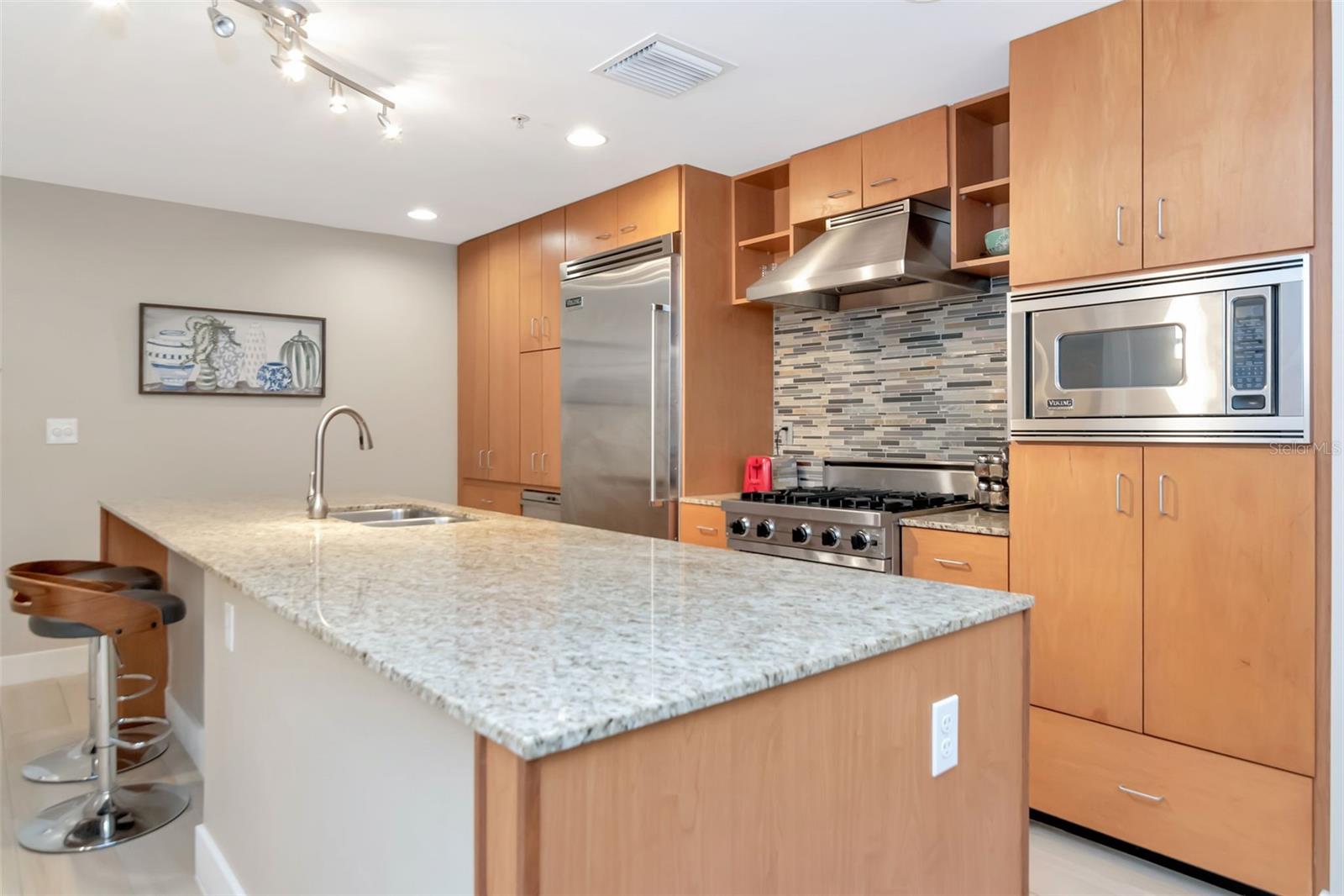 Image 7 of 58 For 1120 Kennedy Boulevard 513