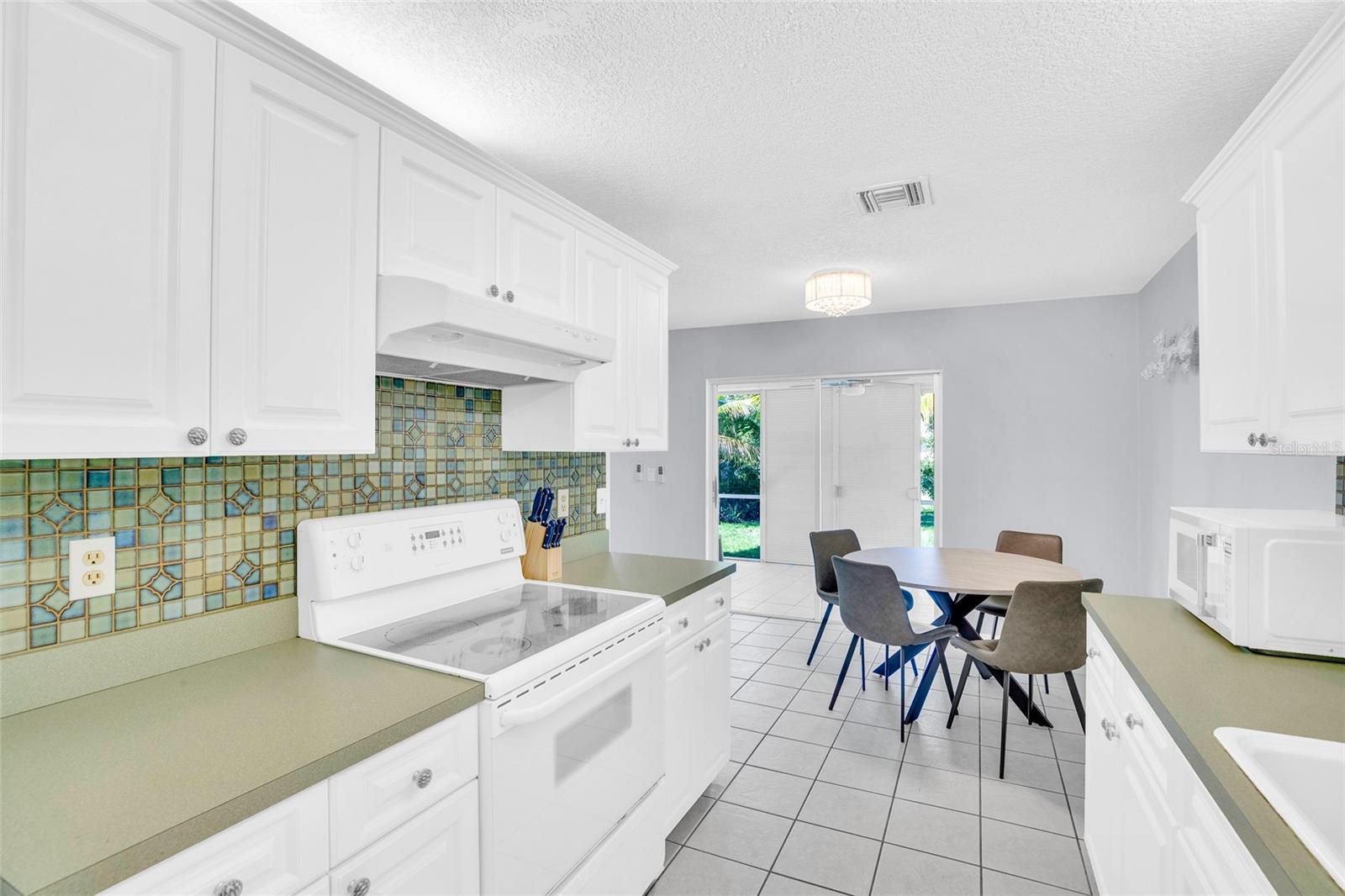 Image 9 of 28 For 175 22nd Avenue