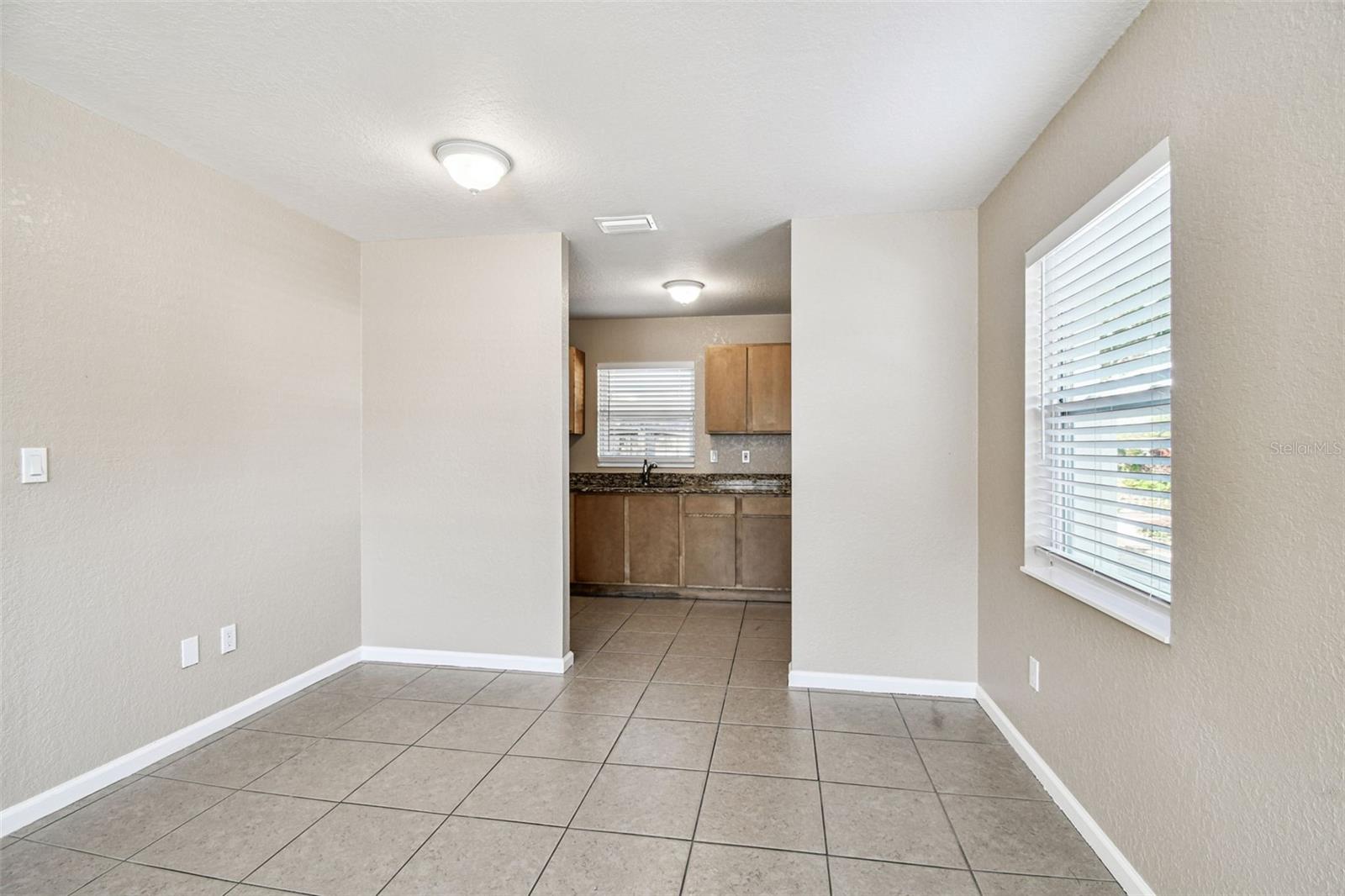 Listing photo id 13 for 3750 139th Avenue