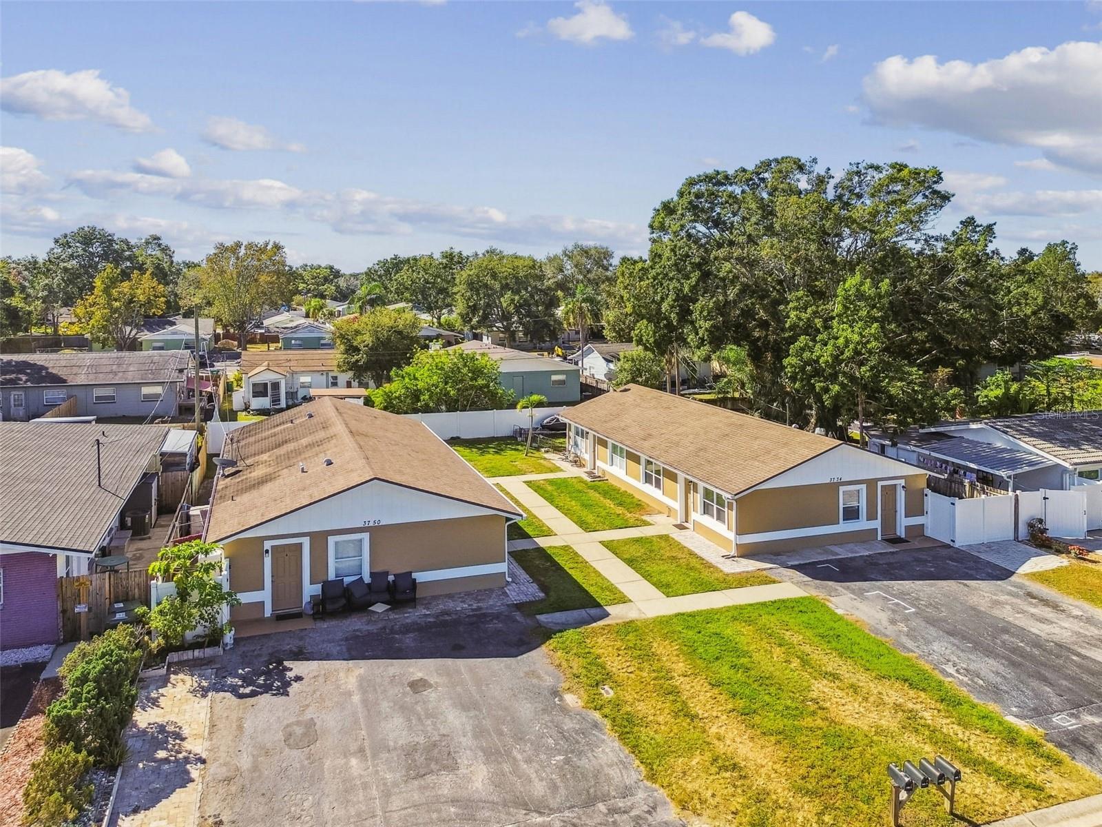 Listing photo id 33 for 3750 139th Avenue