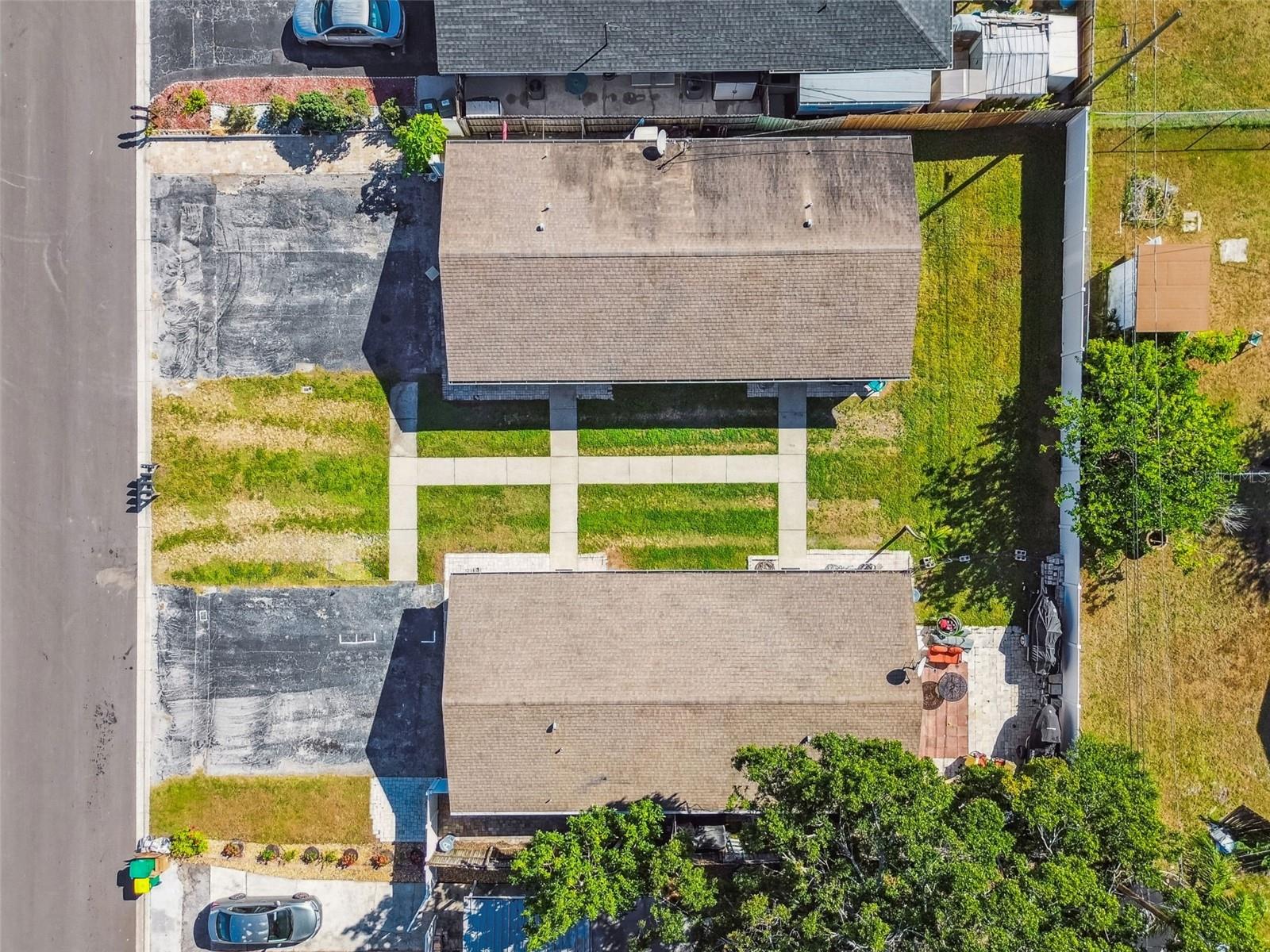 Listing photo id 34 for 3750 139th Avenue