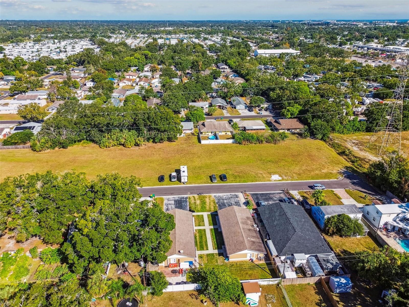 Listing photo id 36 for 3750 139th Avenue