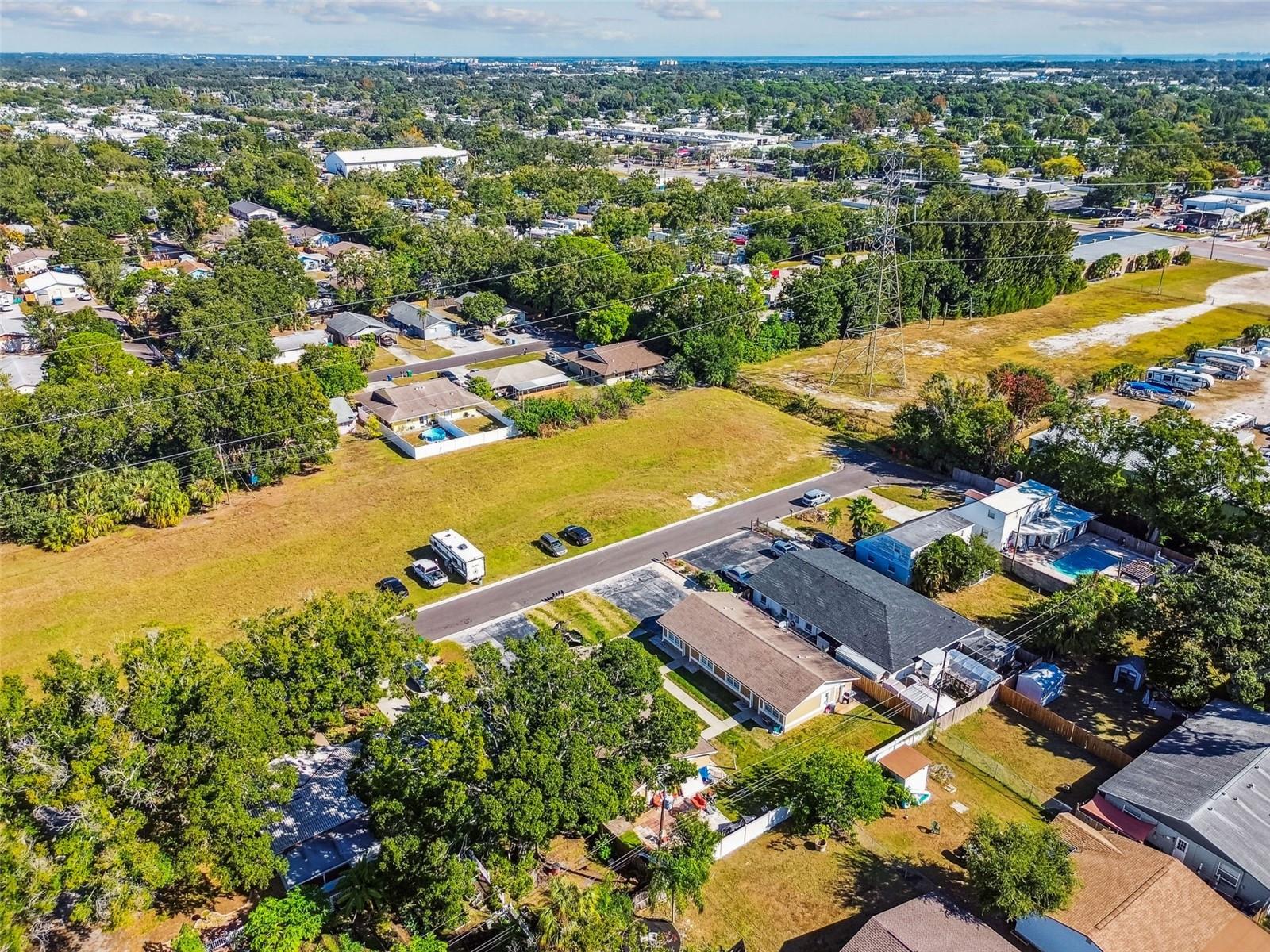 Listing photo id 37 for 3750 139th Avenue