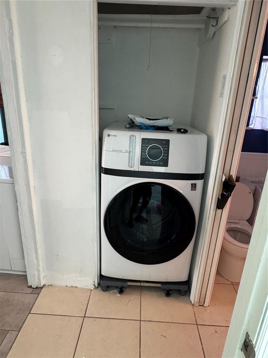 Image 11 of 19 For 2820 57th Street S