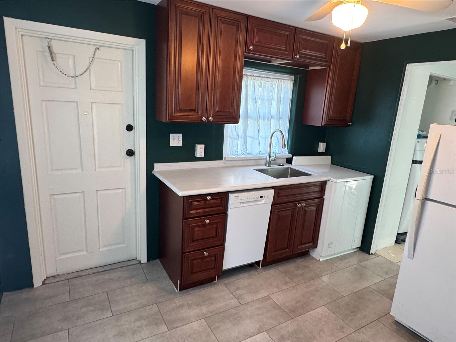 Image 7 of 19 For 2820 57th Street S