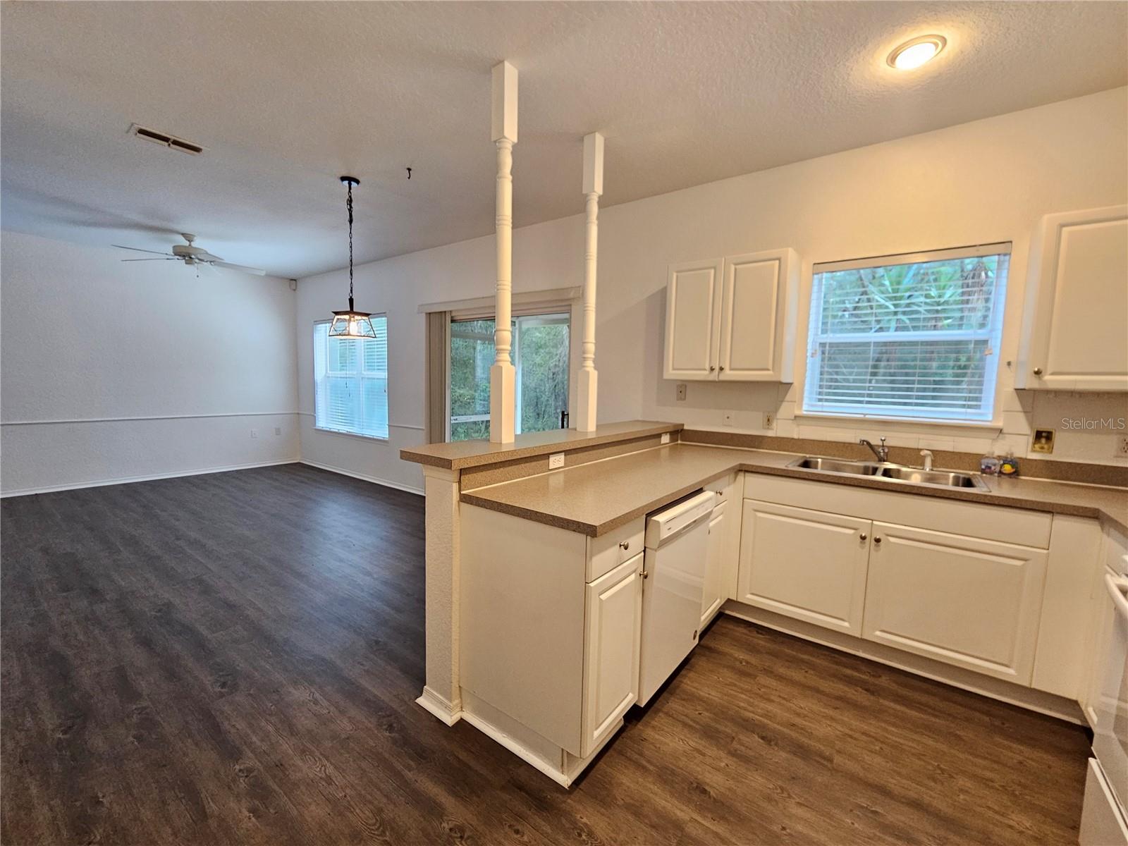 Image 12 of 48 For 16309 Fairford Palms Court