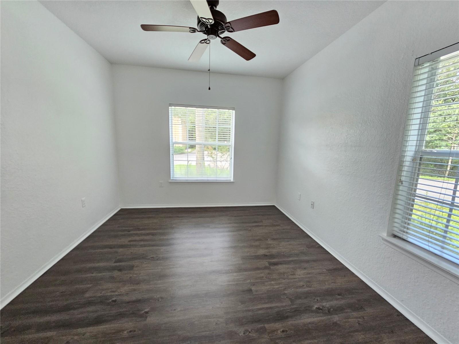 Image 14 of 48 For 16309 Fairford Palms Court