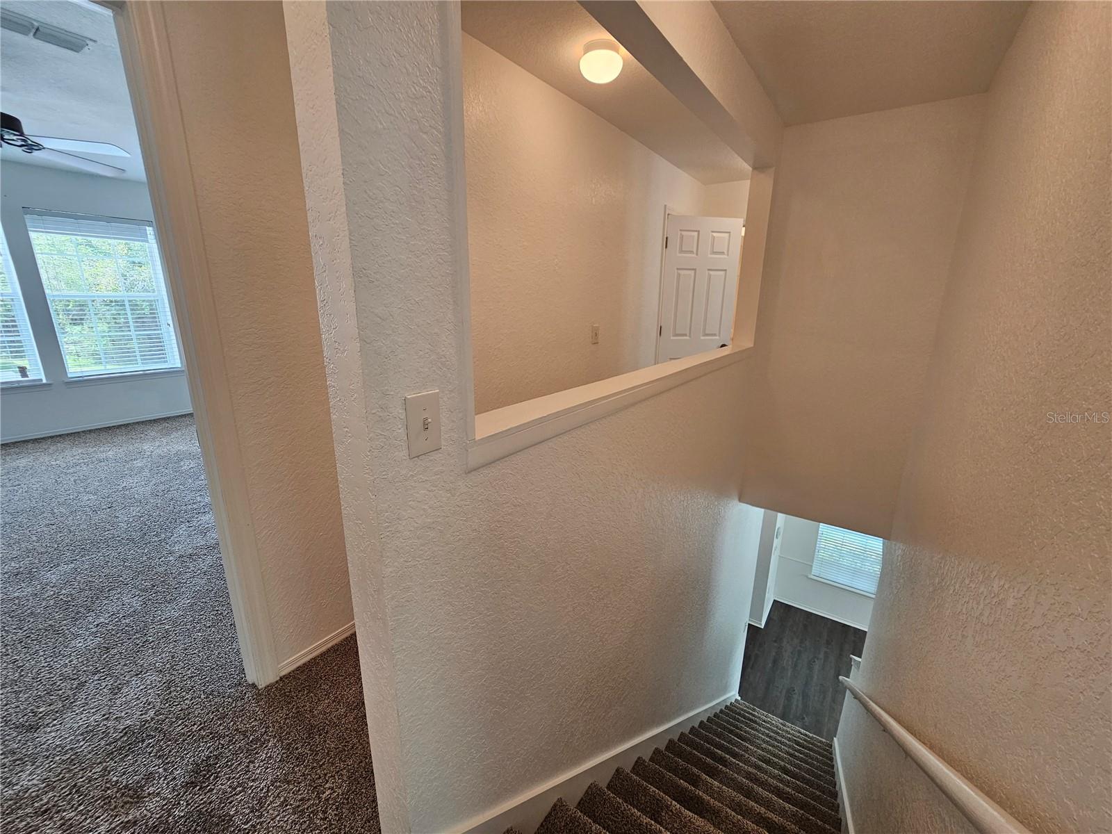 Image 18 of 48 For 16309 Fairford Palms Court