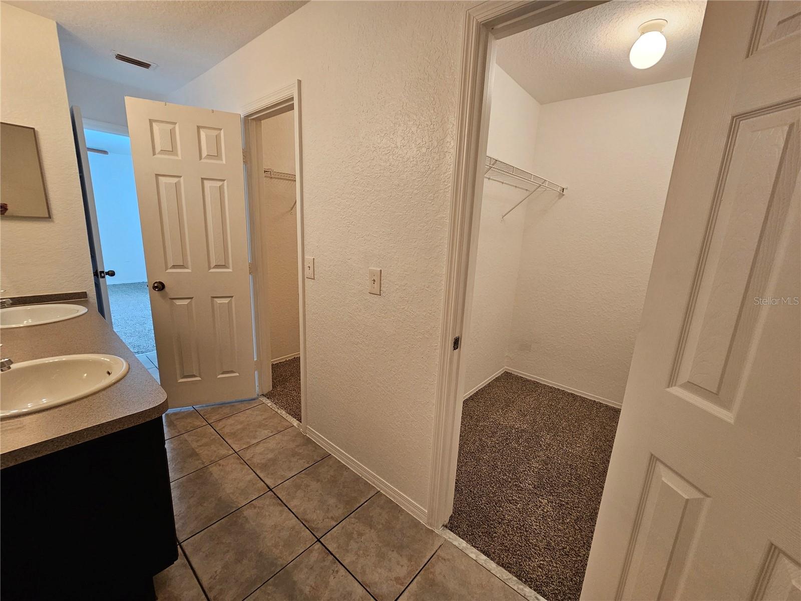 Image 25 of 48 For 16309 Fairford Palms Court