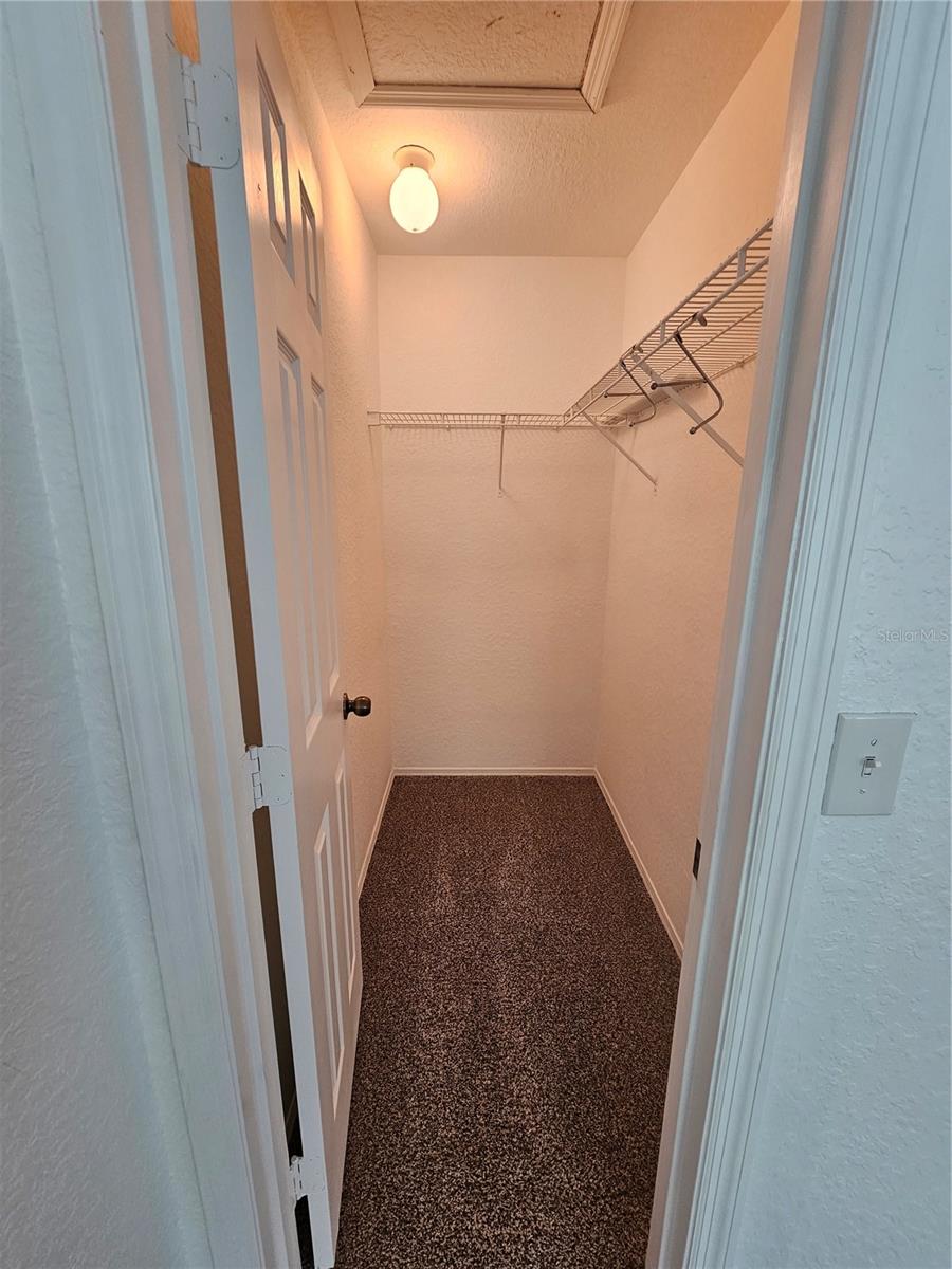 Image 30 of 48 For 16309 Fairford Palms Court