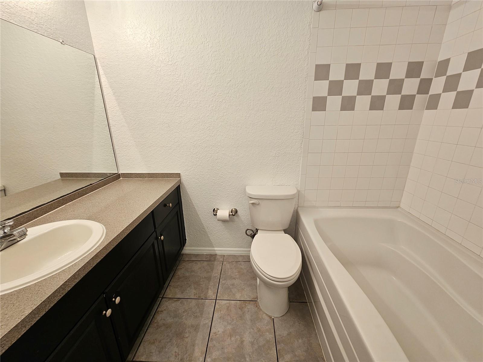 Image 37 of 48 For 16309 Fairford Palms Court