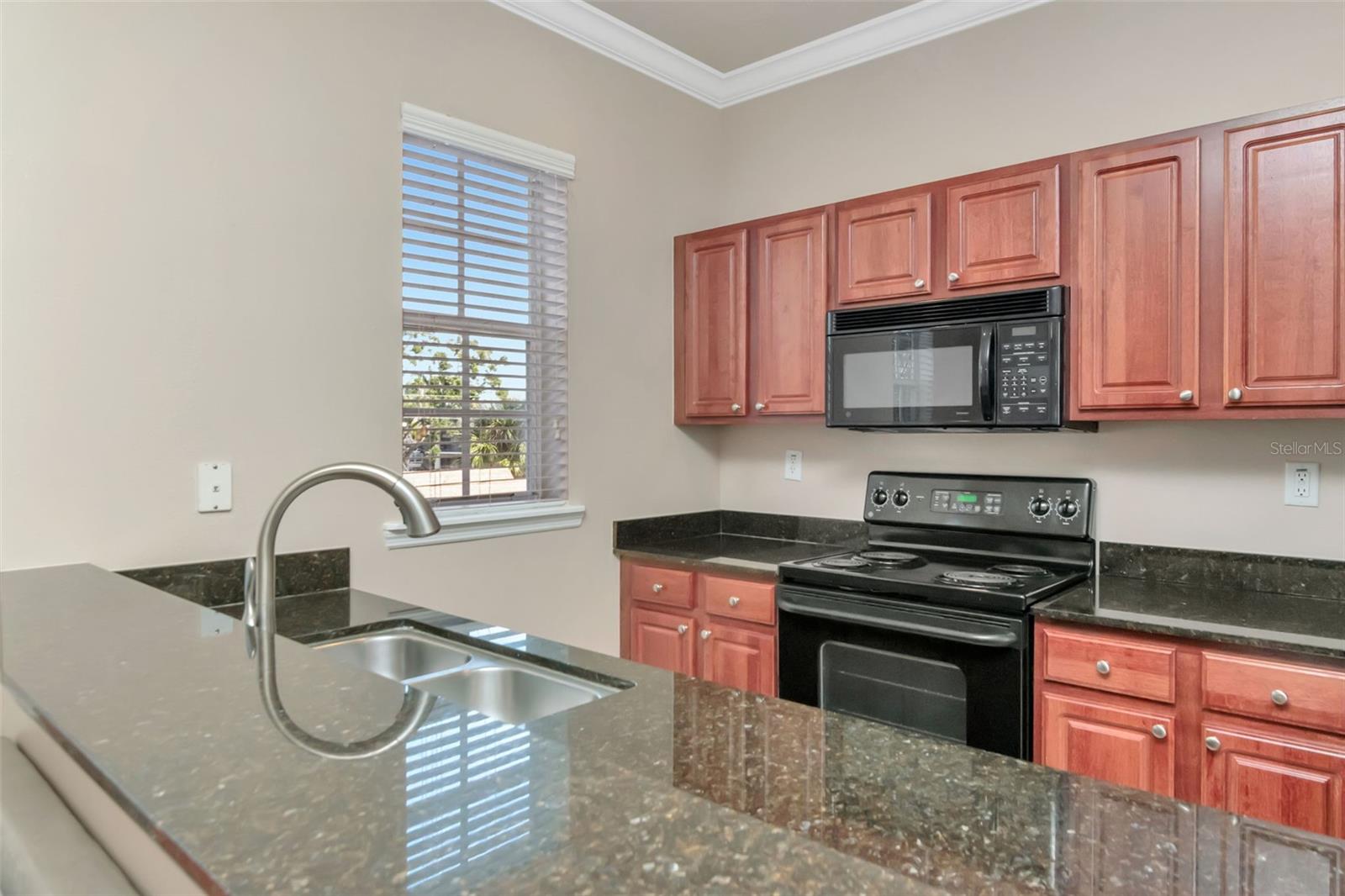 Image 14 of 33 For 608 Matanzas  2