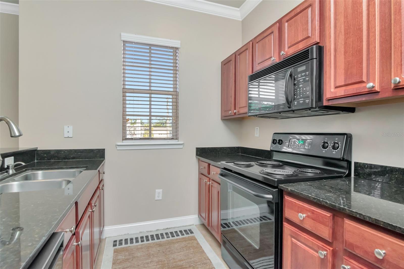 Image 15 of 33 For 608 Matanzas  2