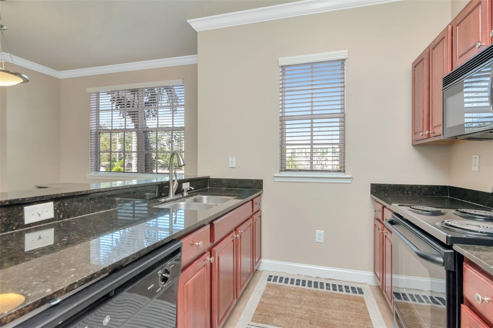 Image 16 of 33 For 608 Matanzas  2