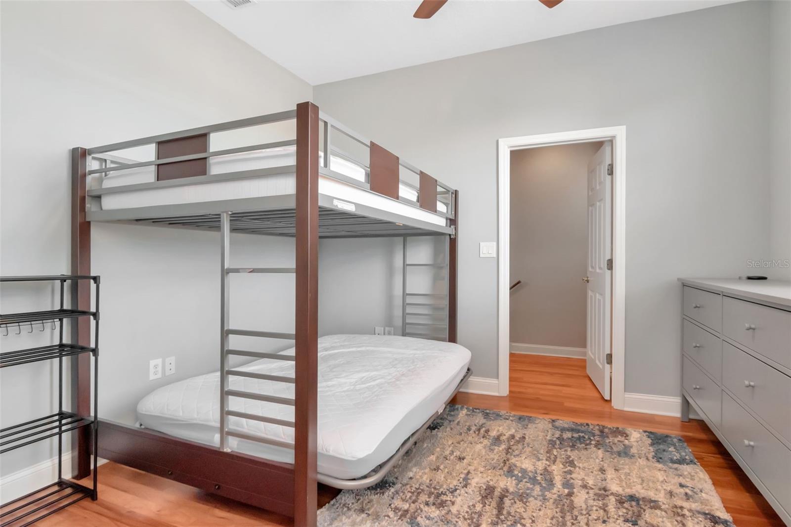 Image 27 of 33 For 608 Matanzas  2