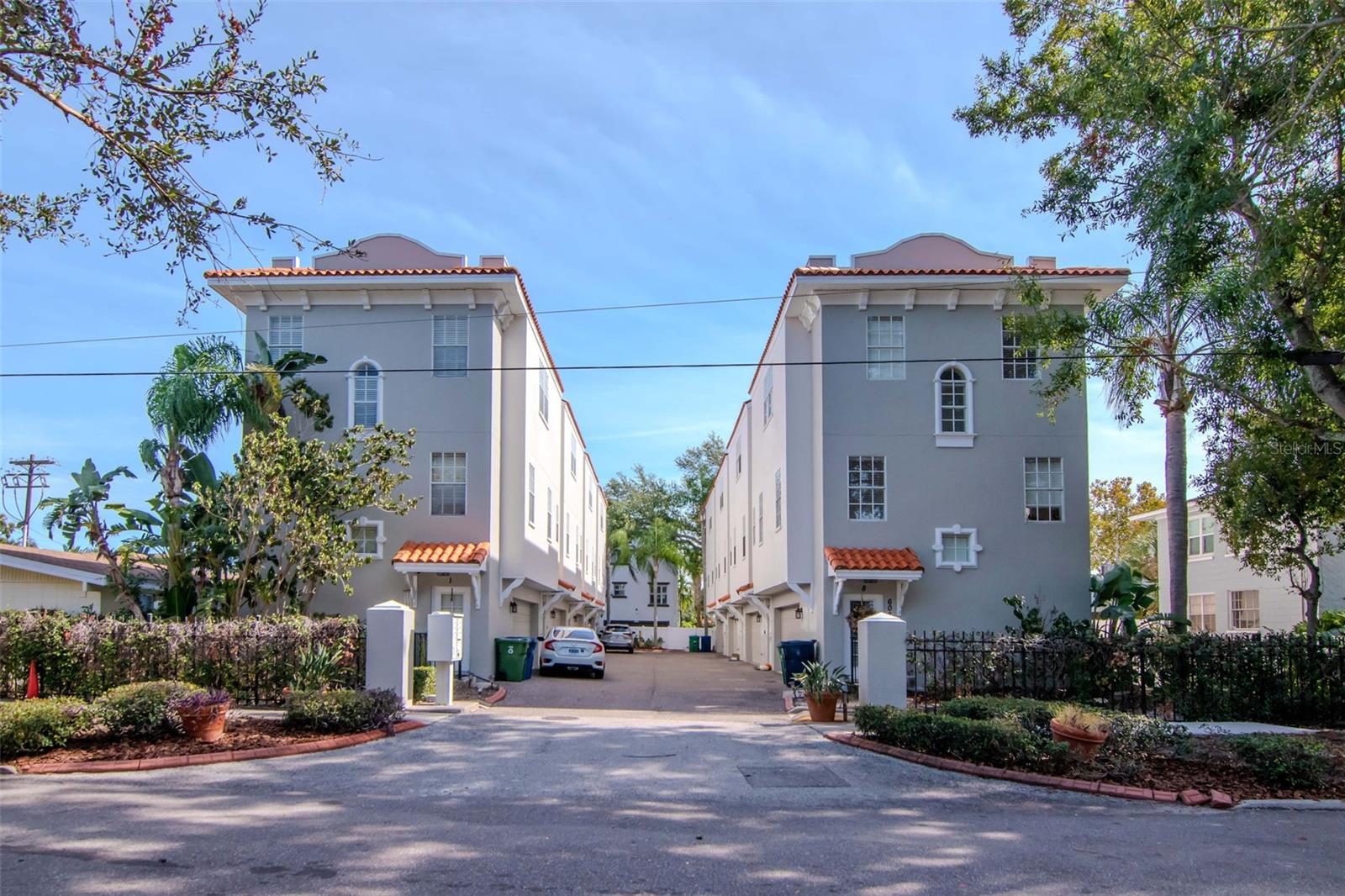 Image 5 of 33 For 608 Matanzas  2