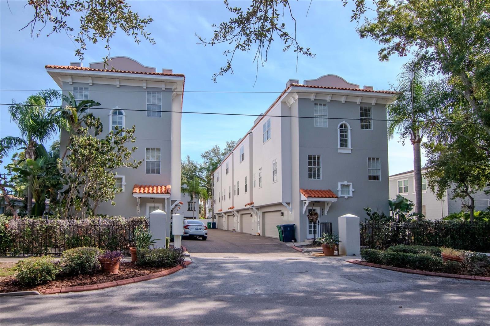 Image 6 of 33 For 608 Matanzas  2