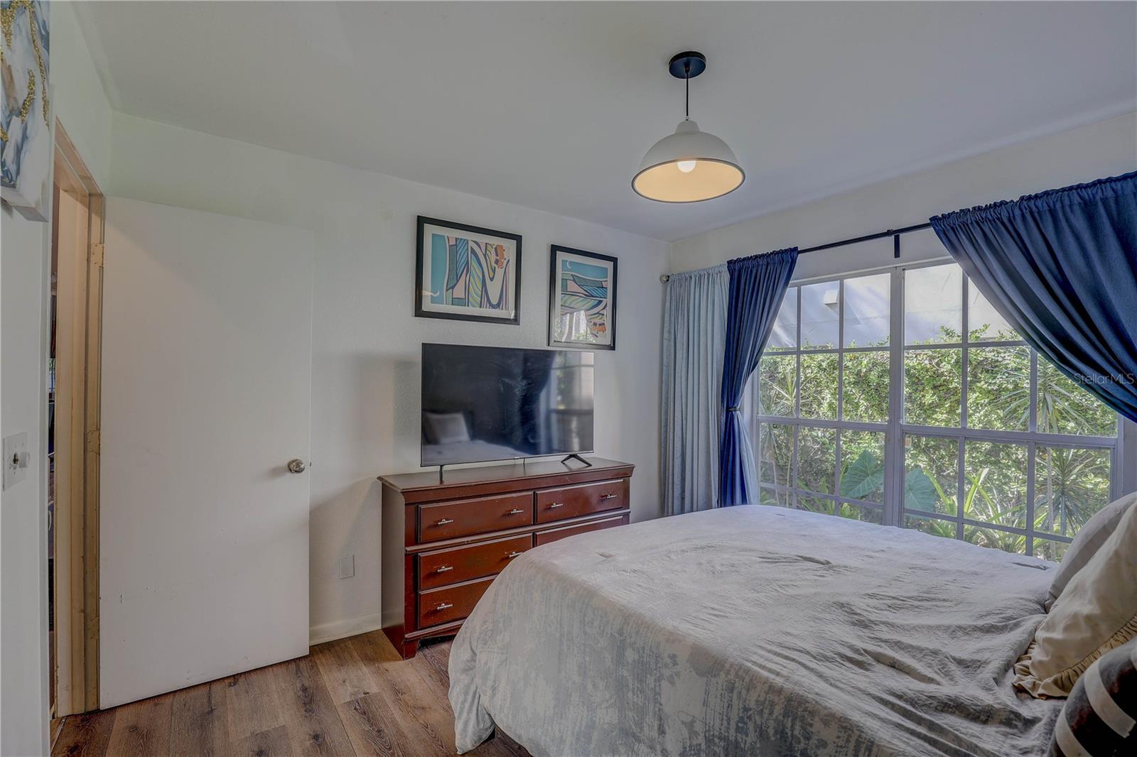 Image 12 of 45 For 4408 Bay To Bay Boulevard