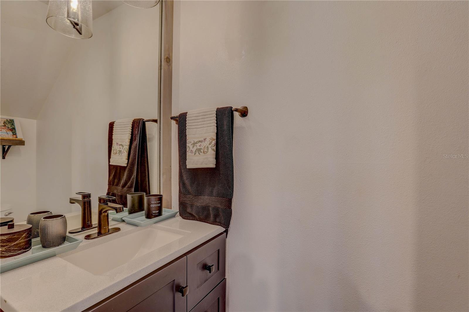 Image 14 of 45 For 4408 Bay To Bay Boulevard