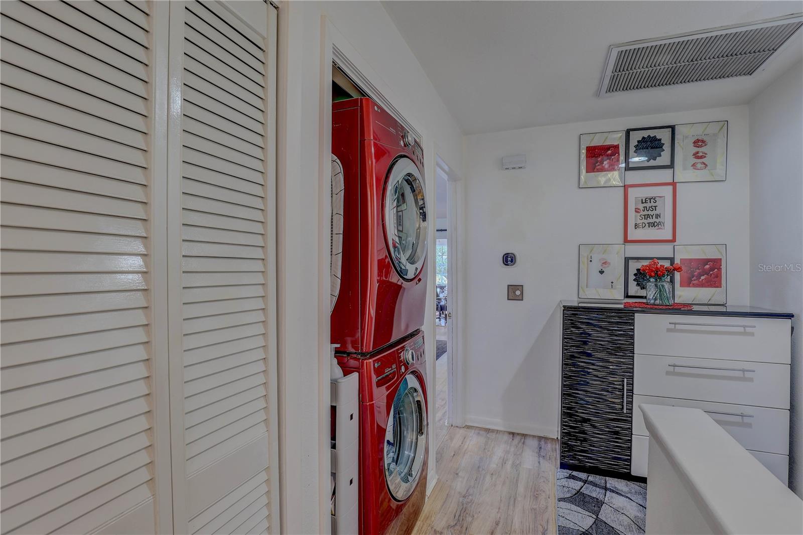 Image 23 of 45 For 4408 Bay To Bay Boulevard