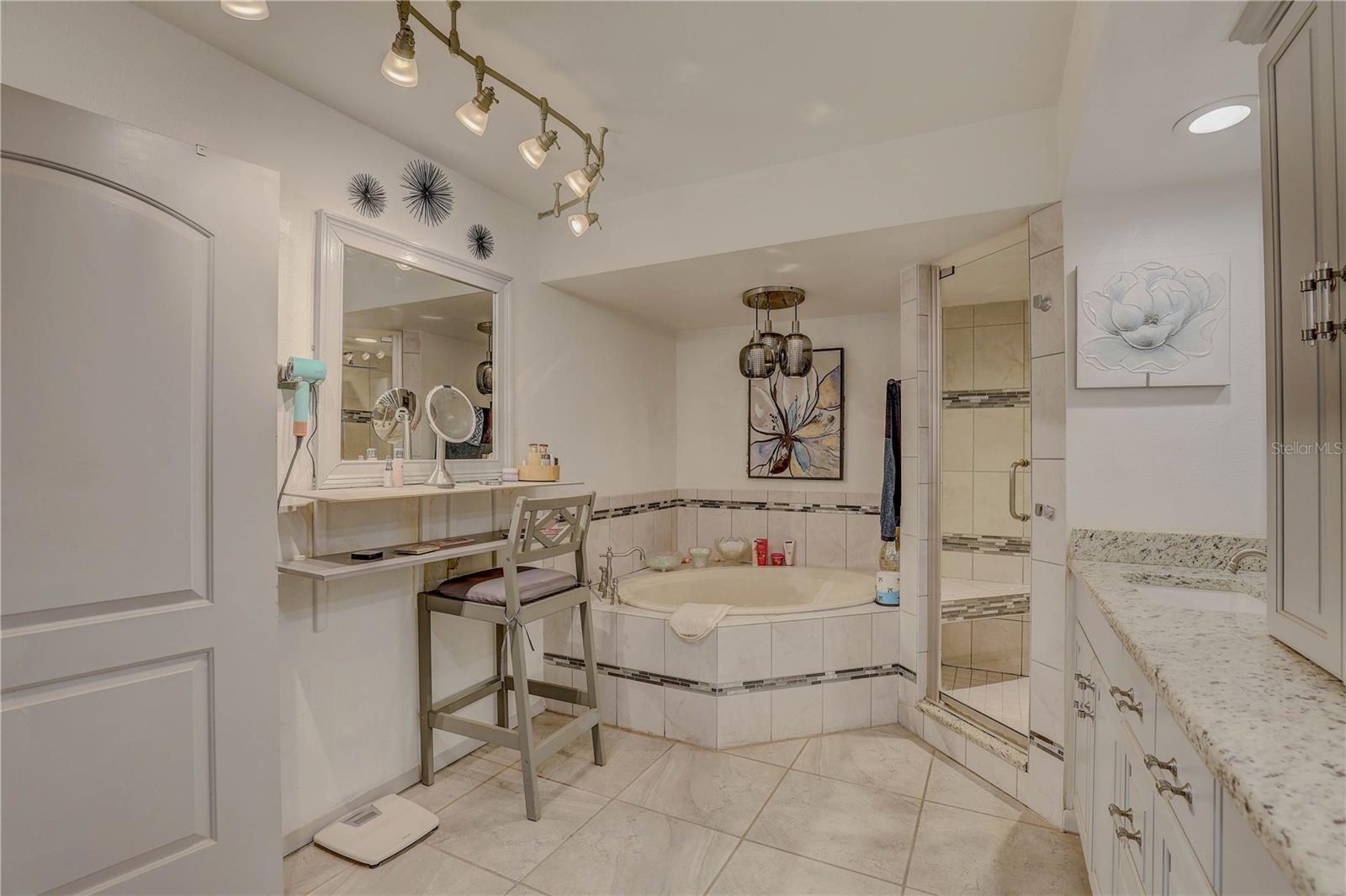 Image 28 of 45 For 4408 Bay To Bay Boulevard