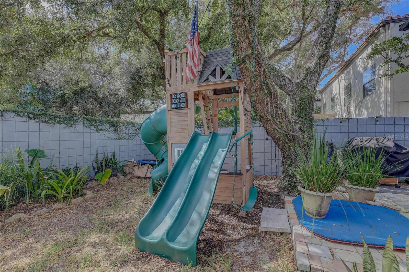 Image 37 of 45 For 4408 Bay To Bay Boulevard