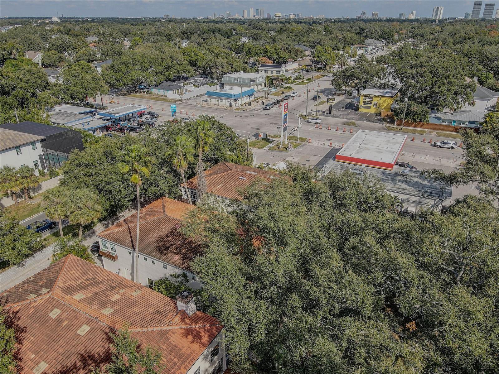 Image 41 of 45 For 4408 Bay To Bay Boulevard