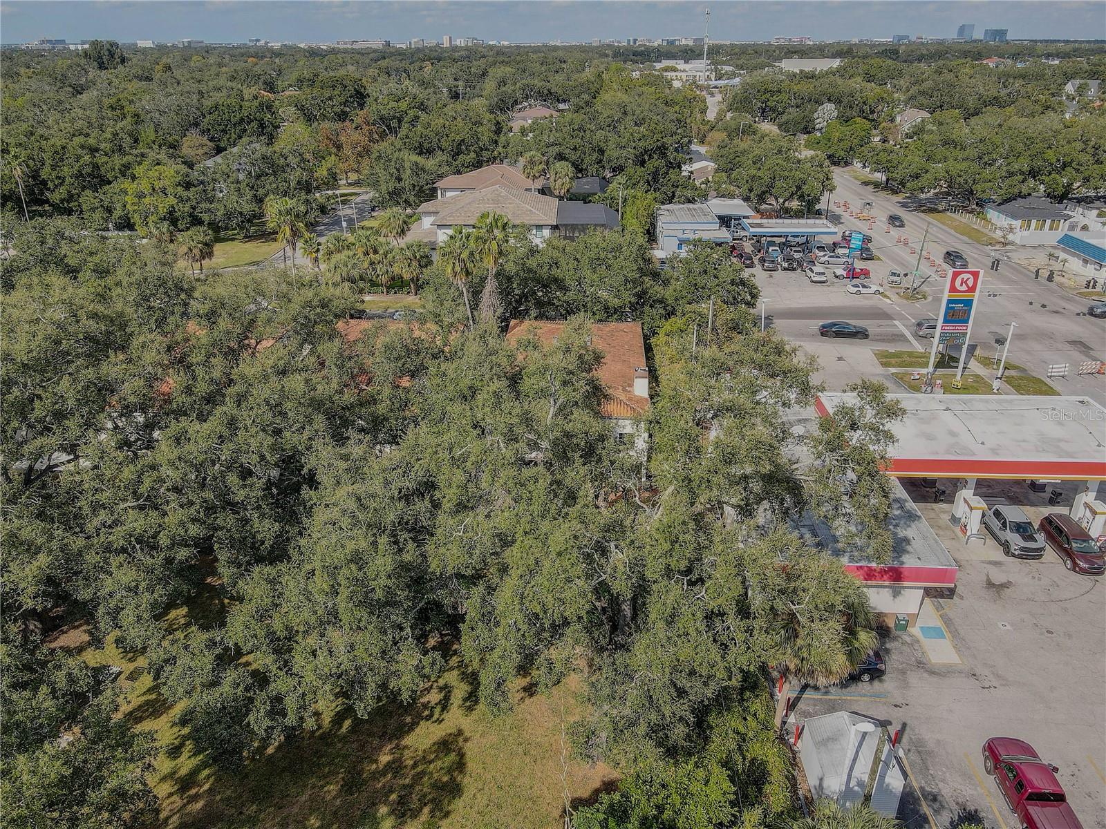 Image 42 of 45 For 4408 Bay To Bay Boulevard