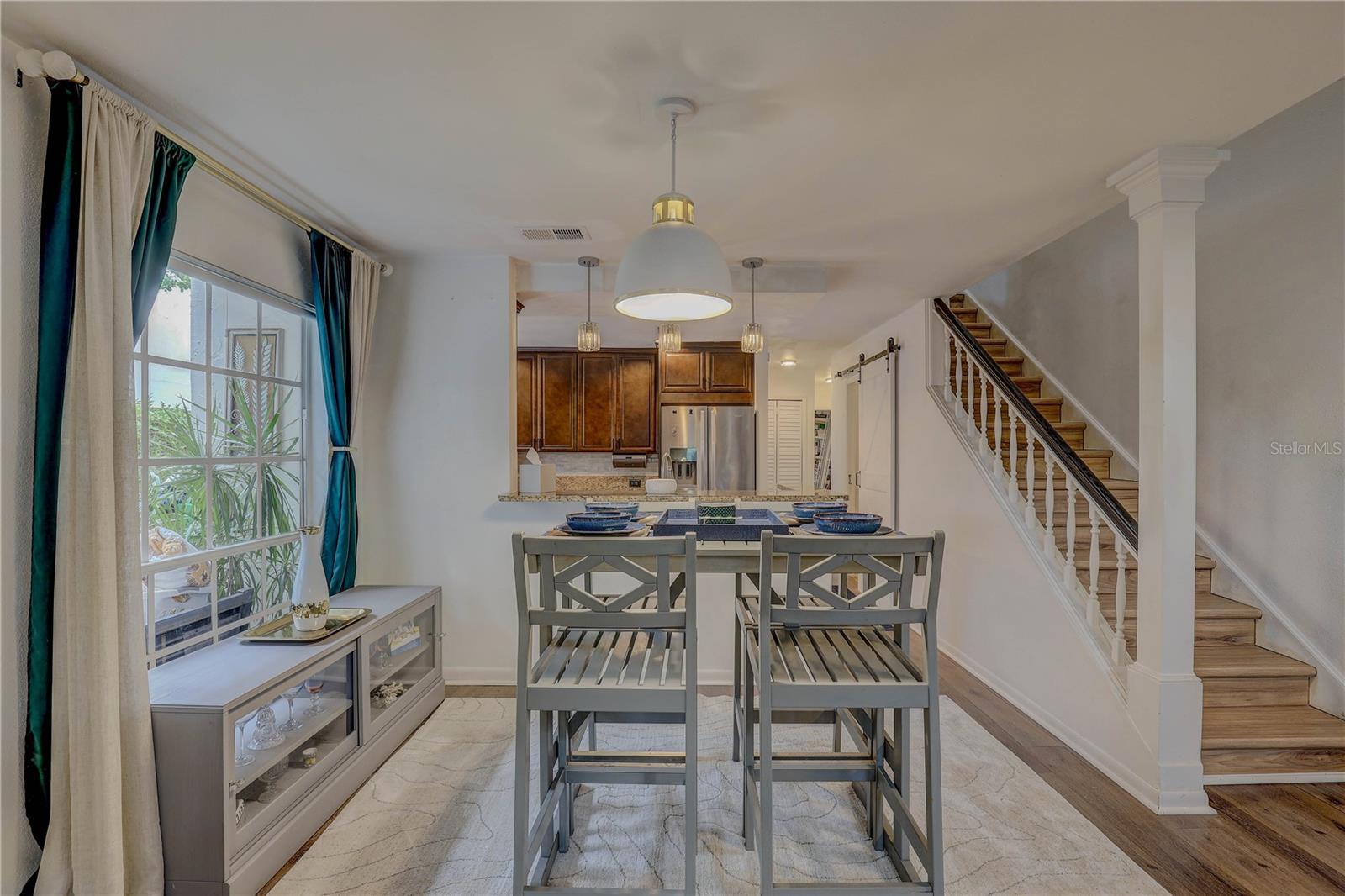 Image 6 of 45 For 4408 Bay To Bay Boulevard