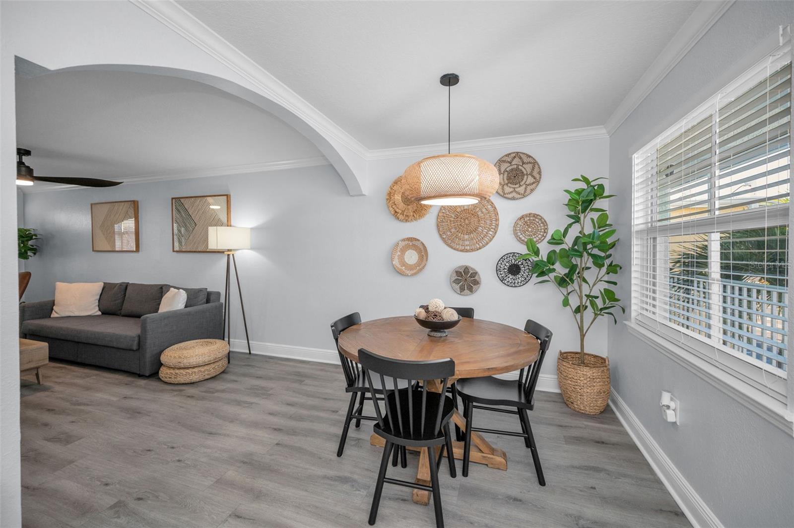 Image 12 of 48 For 19417 Gulf Boulevard F207