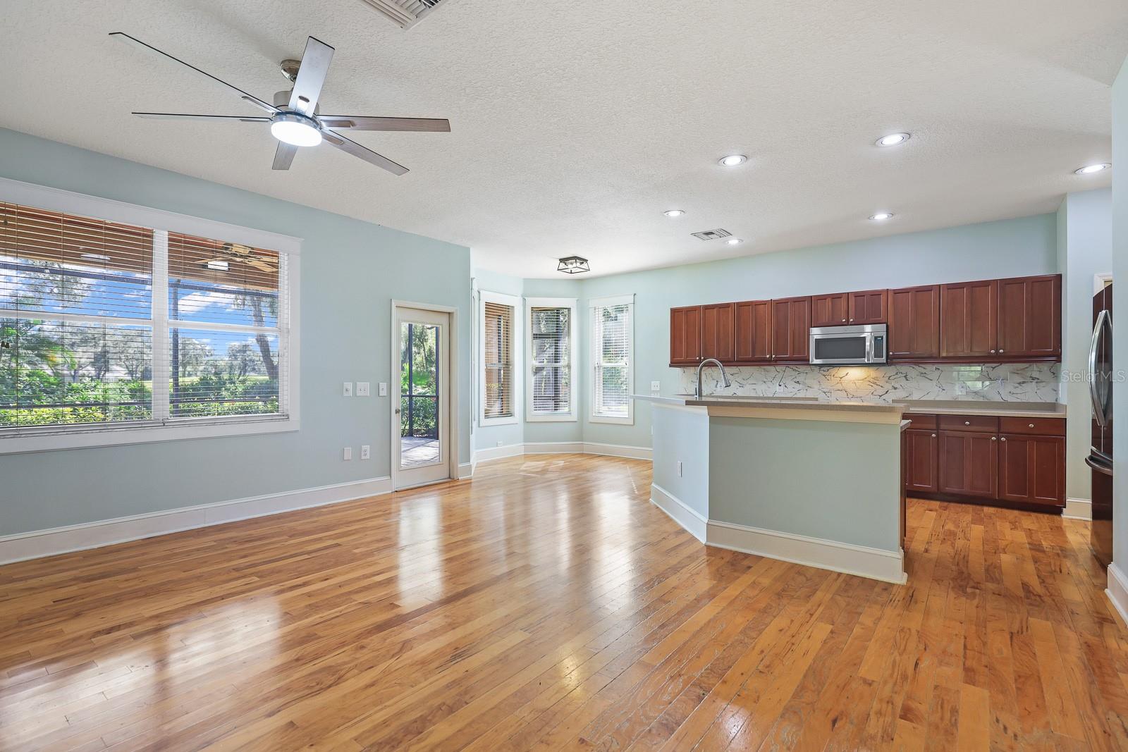 Image 8 of 41 For 3202 Stonebridge Trail