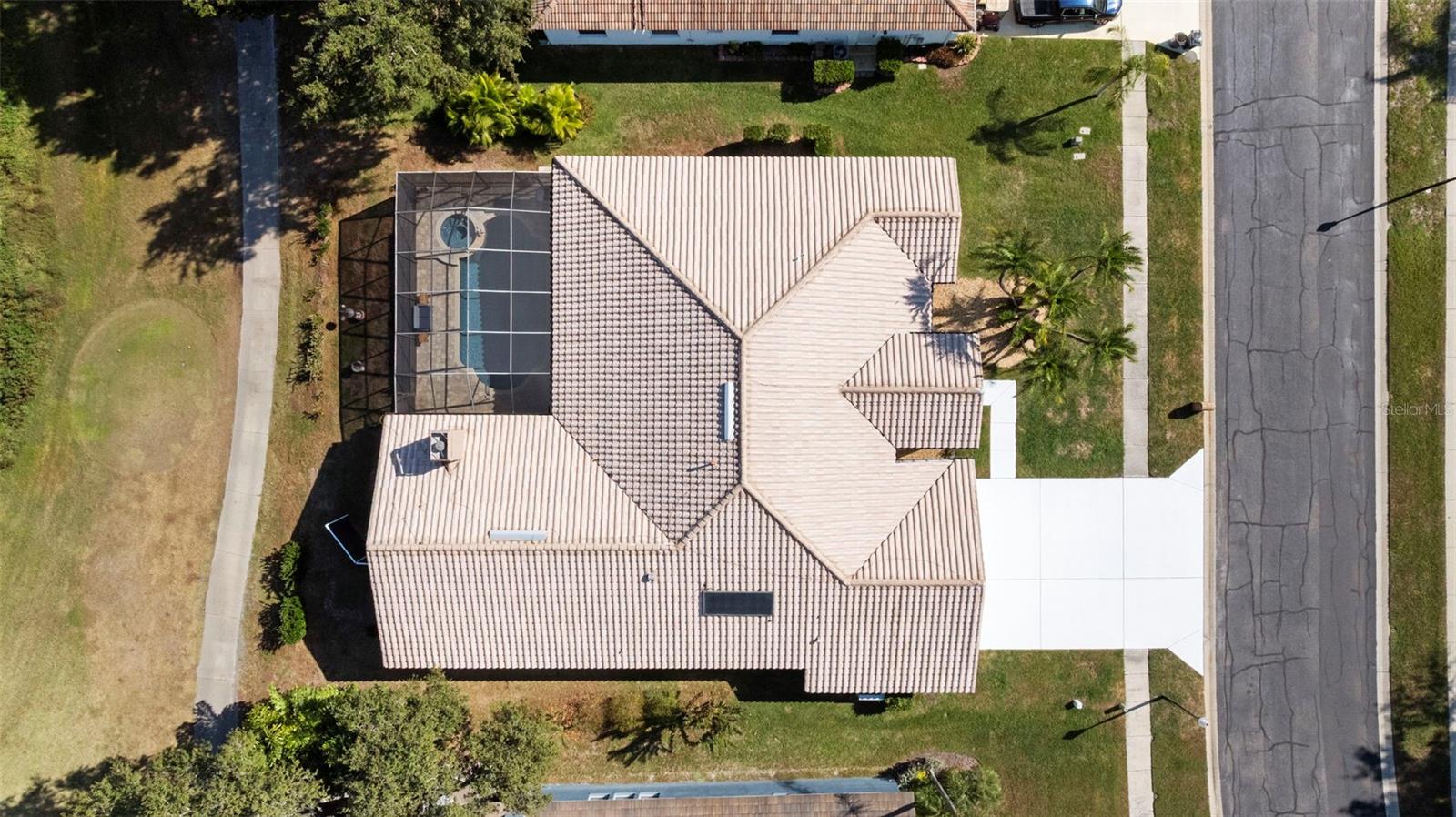 Image 43 of 55 For 1222 Berkshire Lane